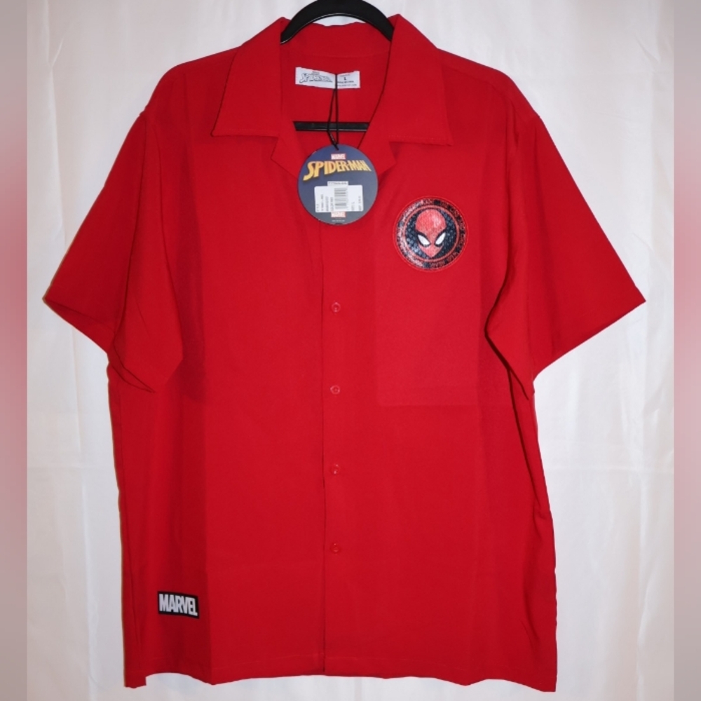 Red Spider-Man Shirt w/Spidey Patch On Front And Head On Back. Large. NWT.